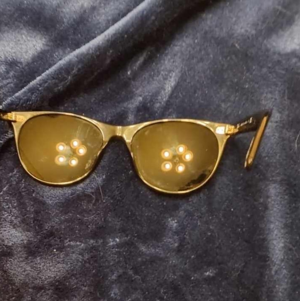 Trendy Black Sunglasses